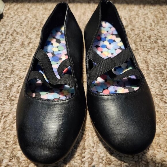 Girls Shoes - Picture 2 of 3